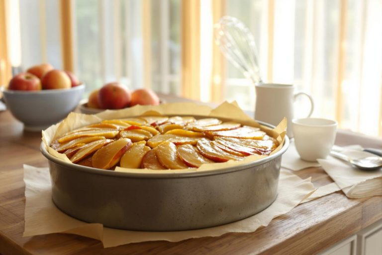 Le gâteau pommes-yaourt de ma grand-mère : moelleux, doré… et inratable !